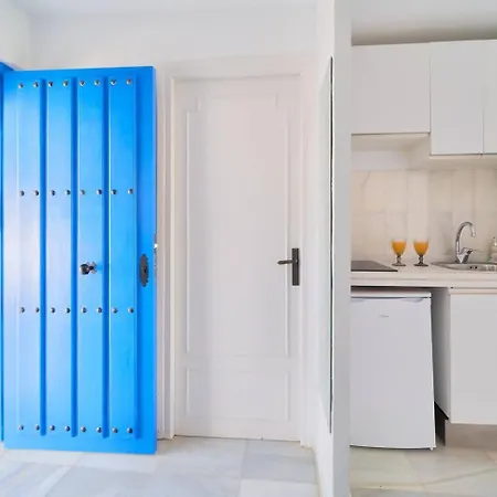 Salt Pool Bliss Апартаменты Торремолинос