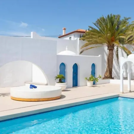 Salt Pool Bliss Torremolinos
