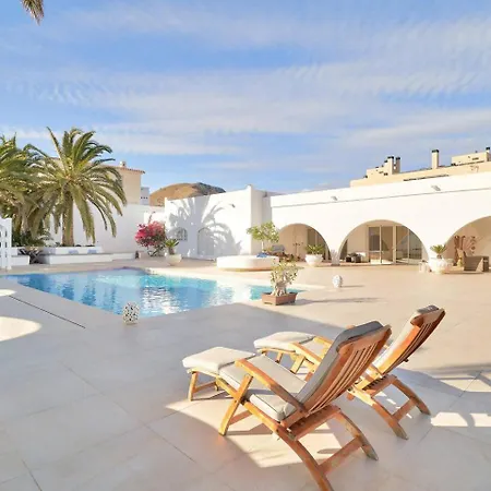 Riad Salt Pool Bliss Apartamentos * Torremolinos