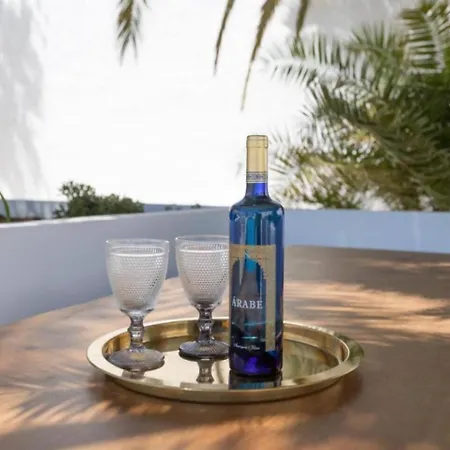 Salt Pool Bliss * Τορρεμολίνος