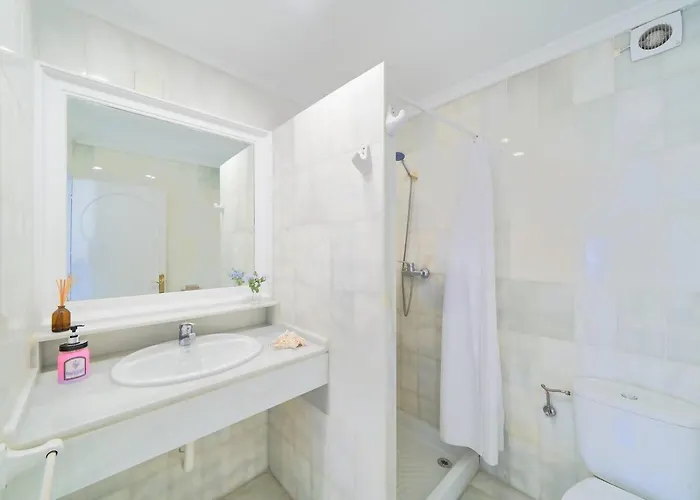 Salt Pool Bliss Apartment *